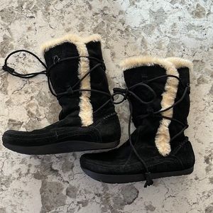 Earth Shoes Black Calf Height Boot Size 7B, EUC